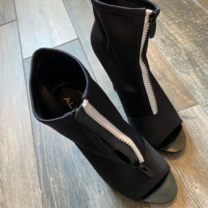 Aldo black and white zip high heels